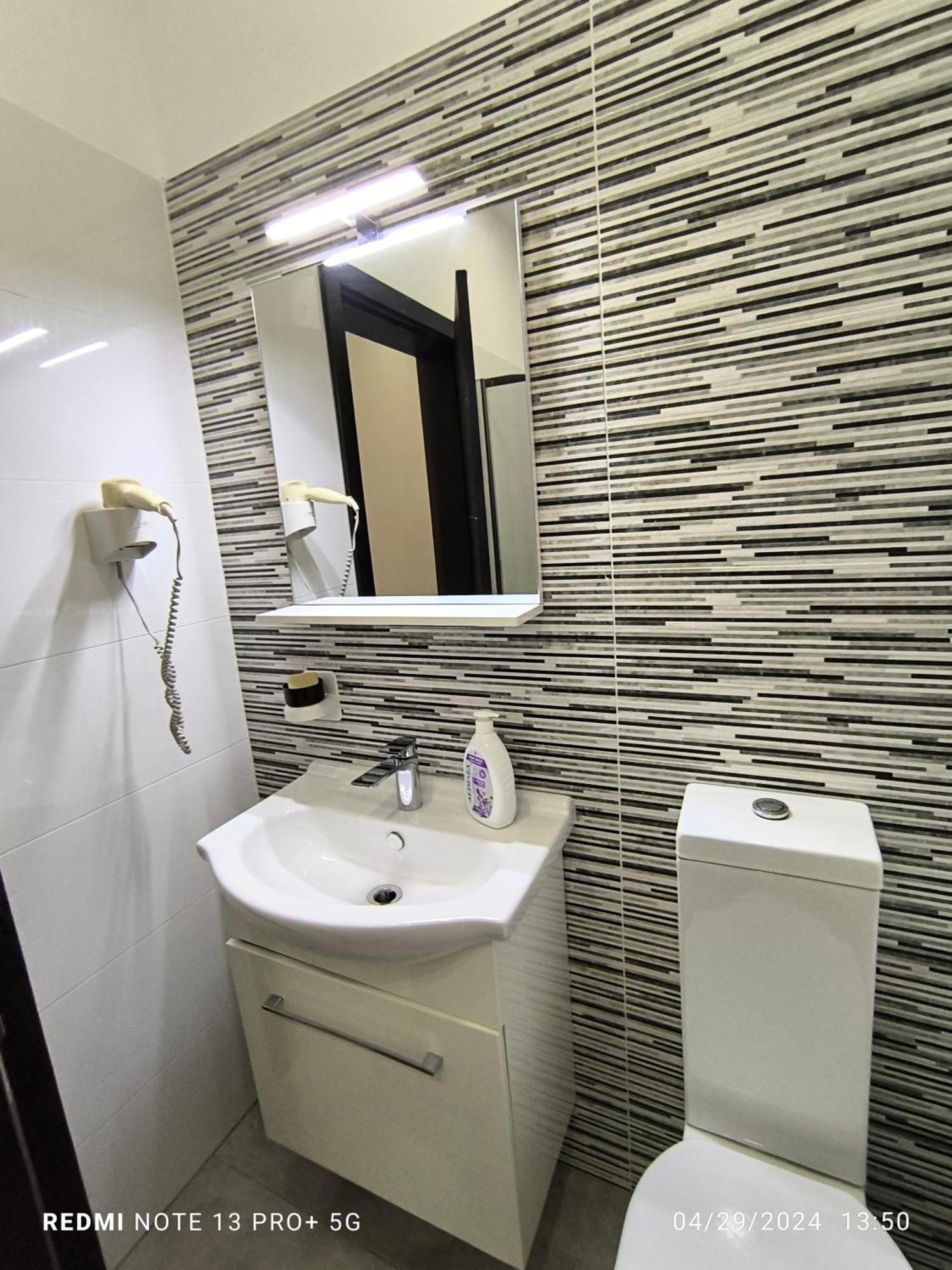 One Bedroom Tea Apartment Il-Gzira Dış mekan fotoğraf