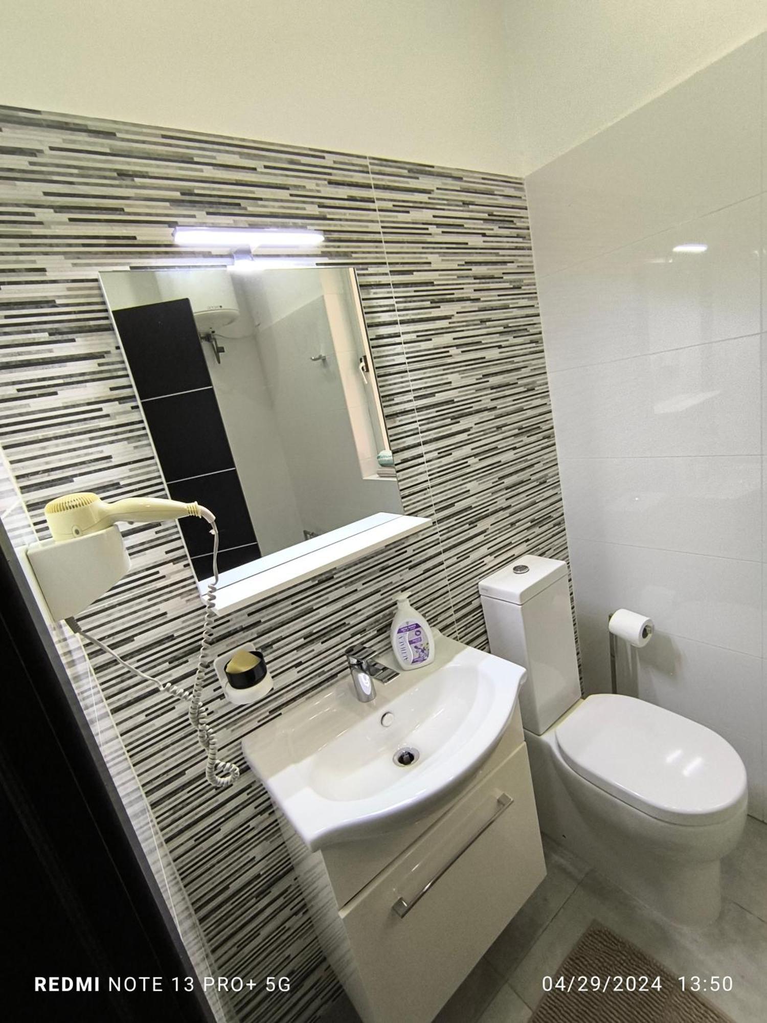 One Bedroom Tea Apartment Il-Gzira Dış mekan fotoğraf