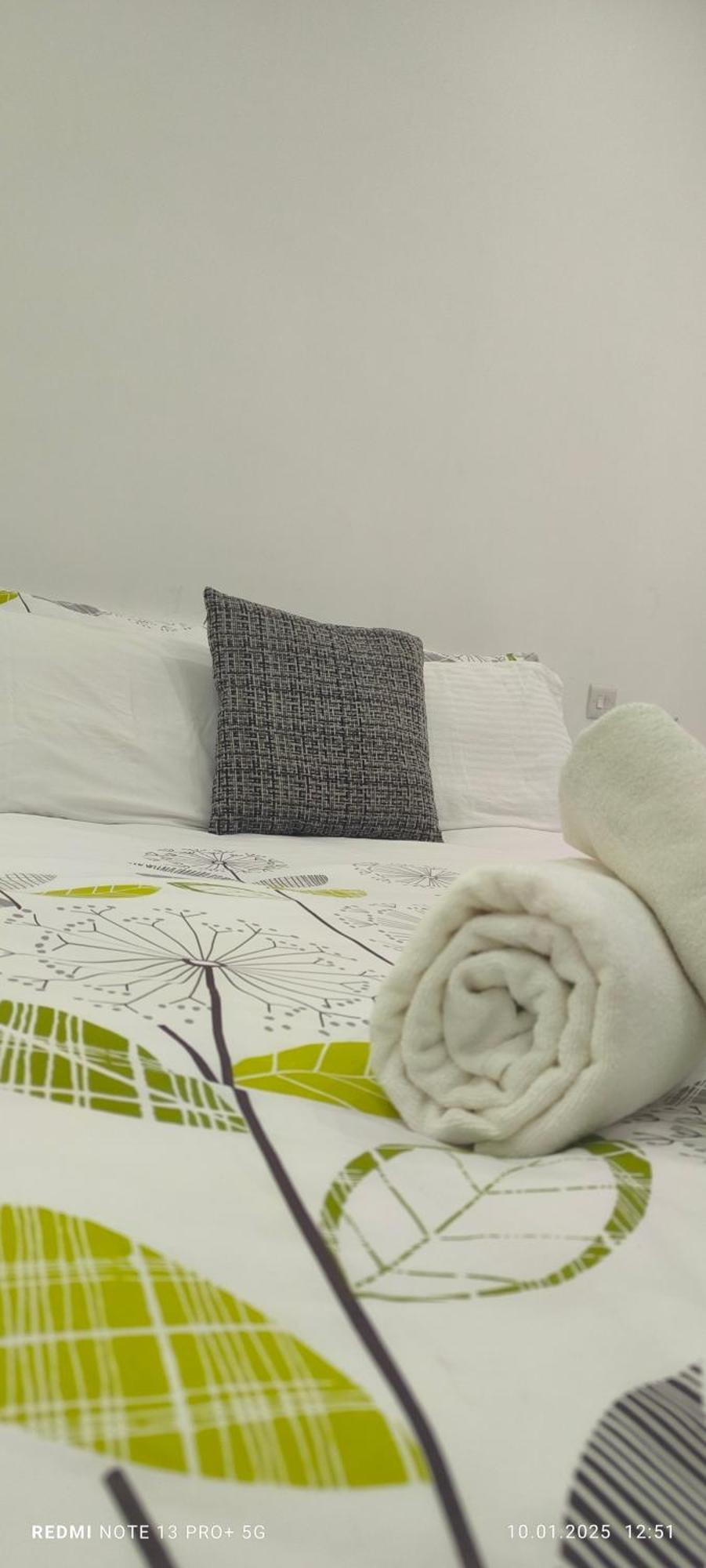 One Bedroom Tea Apartment Il-Gzira Dış mekan fotoğraf