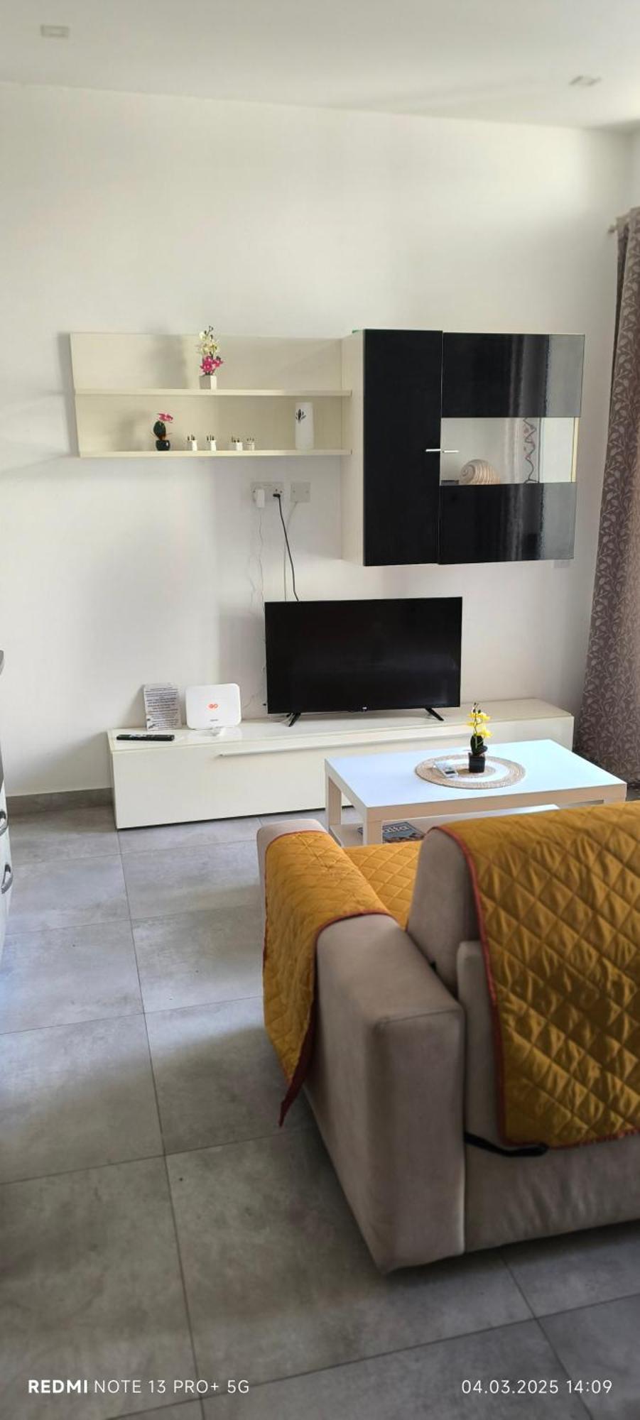 One Bedroom Tea Apartment Il-Gzira Dış mekan fotoğraf