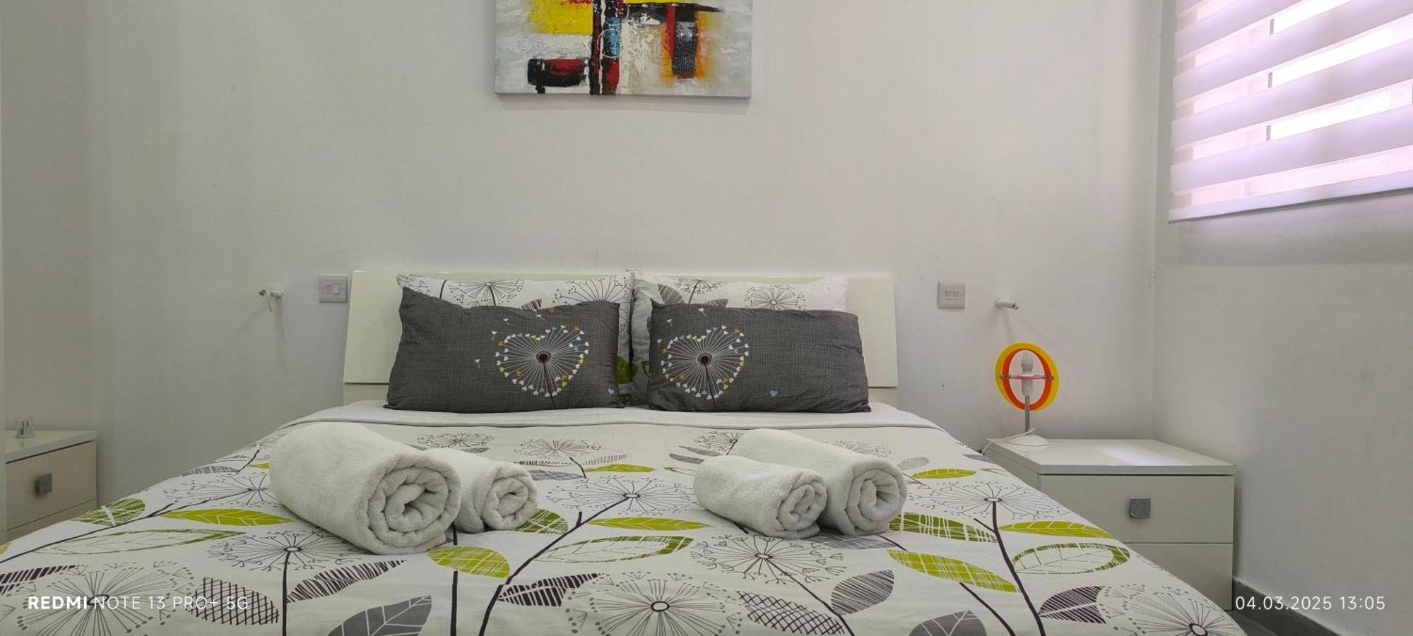 One Bedroom Tea Apartment Il-Gzira Dış mekan fotoğraf